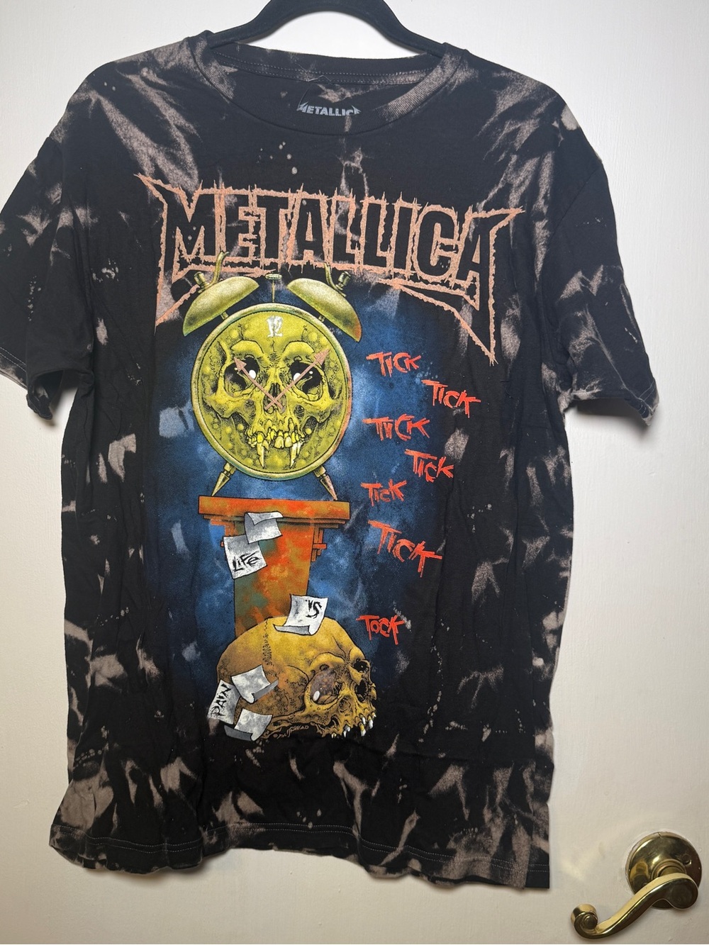 Hot Topic Metallica Graphic Tee Large in Black with Bleach Effect NWT